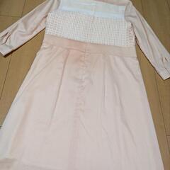 人気ブランドOPAQUE　新品タグ付き　長袖襟付き膝丈ワンピース　Ｓ、Mサイズ　タグ付きの画像