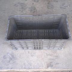 【お取引中】リンゴ収獲用コンテナ  （約１００箱）の画像