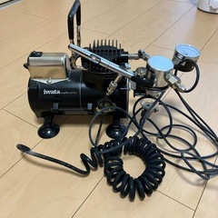 iwataオイルフリーミニコンプレッサー