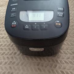 アイリスオーヤマ　炊飯器　5.5合炊き　22年製　ブラック