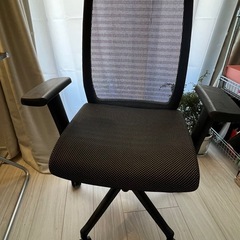 コストコで三万で買ったワーキングチェア