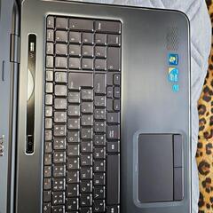 17型、SSD 搭載ノートパソコンの画像