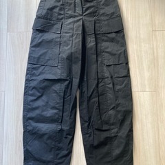 DKNY  カーゴパンツ　黒の画像