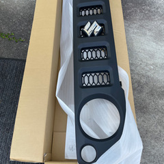 ジムニー純正　フロントグリル　新車はずしの画像