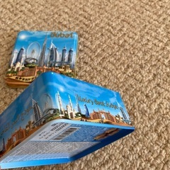 ドバイ土産の空き箱の画像