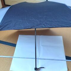 新品未使用 折りたたみ傘　日傘　収納袋付き　紫外線カット　UVカットの画像