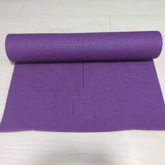 ヨガマット　Decathlonの画像