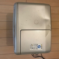 石油ファンヒーターの画像