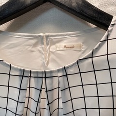 美品　新品　長袖　ブラウス　レディース　オフィスカジュアル　白　チェック　シャツの画像