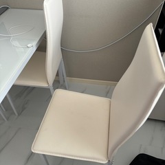 ガラス天板ダイニングテーブル5点セットの画像