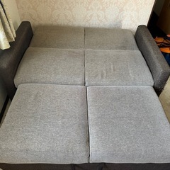 ソファーベッドの画像