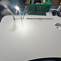 最終価格❗️ミニデスク（ライト扇風機付き）