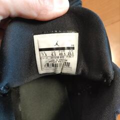 ジョーダン　バッシュ  25,5cmの画像