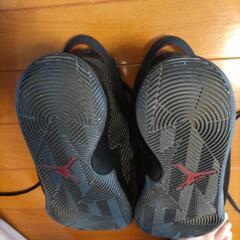 ジョーダン　バッシュ  25,5cmの画像