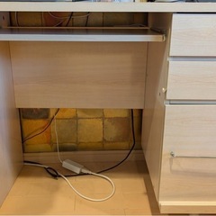 LOWYA パソコンデスクの画像