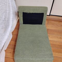 世田谷区近辺配送可能　ローソファー　グリーン　カウチソファーの画像