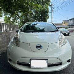 日産リーフ２３年式　白