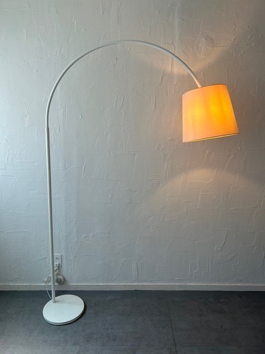 北欧 デンマーク フロアスタンドライト ボーコンセプト取扱い ヤマギワ ルミナベッラ