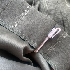 お洒落🪴深緑のカーテンの画像