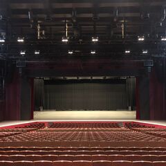 クールジャパンパーク大阪・大ホールのステージのみ。