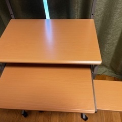 受け渡し先決定済み【現金手渡し希望】島忠　パソコンデスク　ナチュラルブラウンの画像