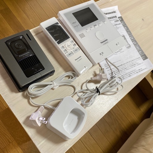 パナソニックワイヤレスモニター付きドアホンVL-SWD220K 未取り付け品
