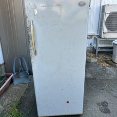 0円　冷凍庫　冷凍ストッカーの画像