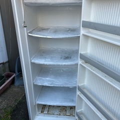 0円　冷凍庫　冷凍ストッカーの画像