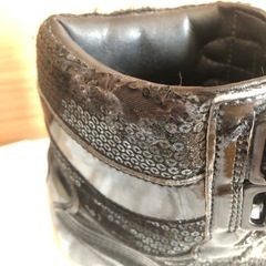 プーマスニーカー　スパンコールの画像