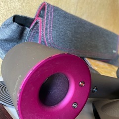 ダイソンドライヤーの画像