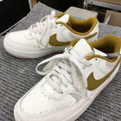 ★ジモティ割あり★ ナイキ　NIKE スニーカー  W24.5ｃ...