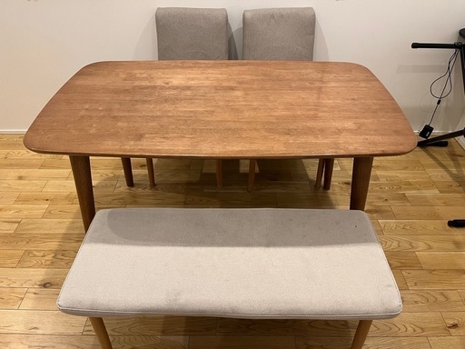 ニトリ　ダイニングテーブルセット　テーブル　椅子