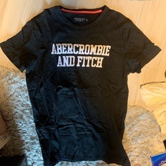 アバクロ　Tシャツ
