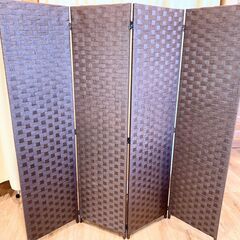 「美品！パーテーション 4連 高さ174cm 折りたたみ 衝立 目隠し おしゃれ 軽量 ブラウン 店舗使用」の画像