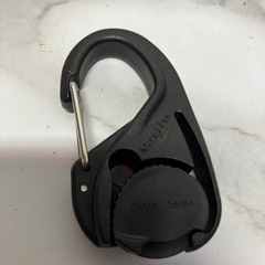 K2408-330 SNOW PEAK テントペグ6本、コード締め具9個 セット バラ売り不可 ペグ長さ約30cm 中古の画像