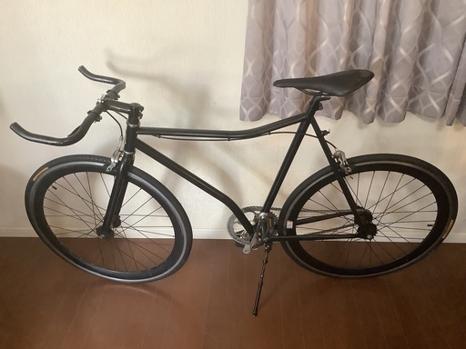 自転車ピストバイクBLACK (the ground) 横浜のロードバイクの