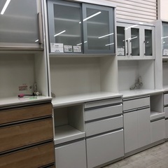 松田家具レンジボード　スライド扉ホワイト【トレファク堺福田店】の画像