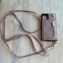 iPhoneケース　ショルダー