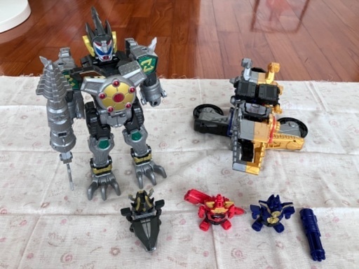 さらに値下げ！スーパー戦隊ゼンカイジャー　ゼンカイジュウオーとクロコダイオー　セット