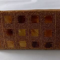 ベトナム購入　水牛の角とビーズのおしゃれな小物入れの画像