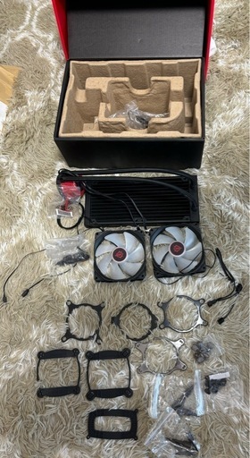 TUF Gaming LC 240 RGB（ザク限定版）