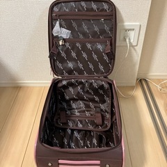 ドットスーツケース　の画像