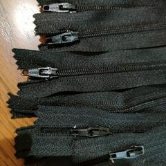 ⑦チャック(多色)60本位の画像