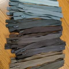 ⑦チャック(多色)60本位の画像