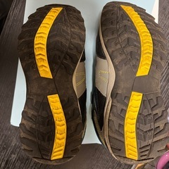 登山靴　21.5センチの画像