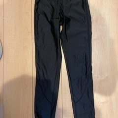 NIKEラッシュガードMサイズとパンツ（150）の画像