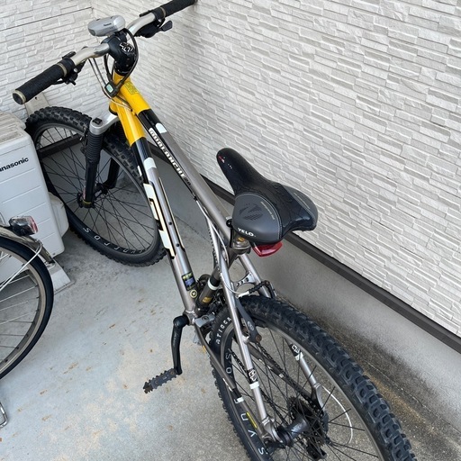 中古自転車 3×8段変速 500mm ジャイアント クロスバイク 軽整備済み 防犯登録対応 町田市 相模原市 MM136 中古自転車 3×8段変速 500mm ジャイアント クロスバイク 軽整備済み