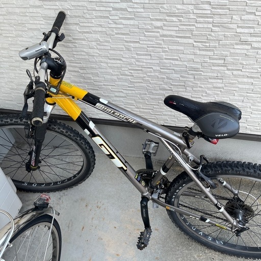 クロスバイク GT avalanche 2.0