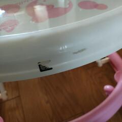 キティちゃん　歩行器の画像