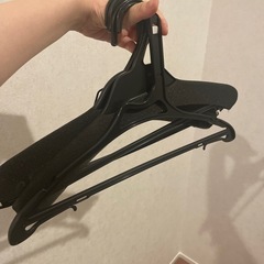 もらってください　ハンガーたくさん